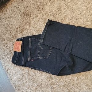 Mena dark wash Levi jeans